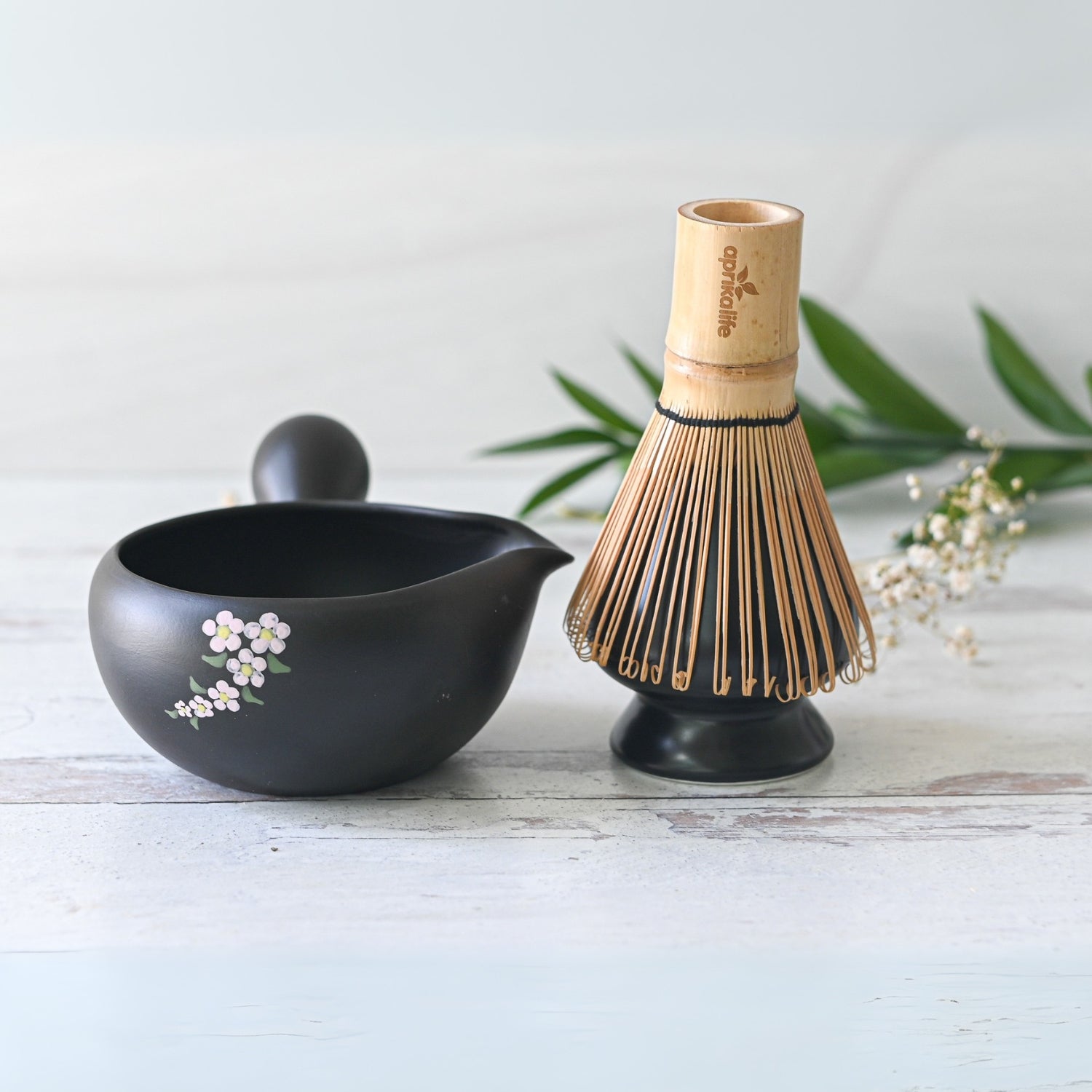 Black Flowers Matcha Bowl with Spout Set by Aprika Life